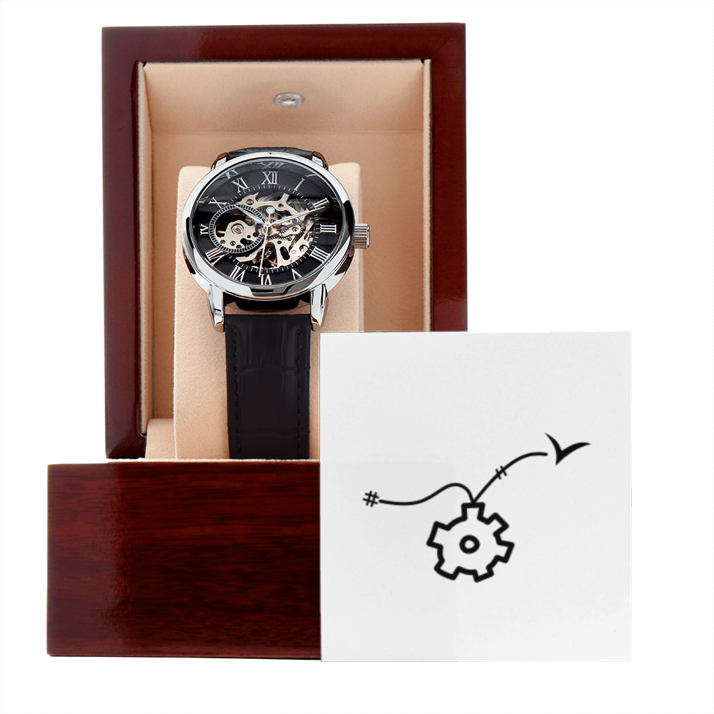Montre ajourée avec boite en acajou personnalisée